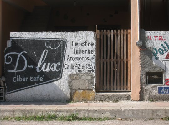 [computercafe.jpg]