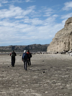 Trekking. Puerto Piramides. Peninsula Valdes.Observacion de Ballenas y Naturaleza. Nature Trek. Whale and Wildlife watching.