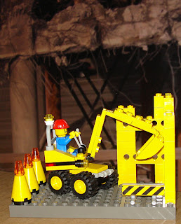 Construction photo by bucklava http://www.flickr.com/photos/9229859@N02/1052409181/ Construction photo by bucklava http://www.flickr.com/photos/9229859@N02/1052409181/