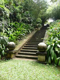 Thoughts from the edge, Design Eden: Brief Garden - Bevis Bawa ...
