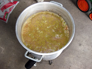 The boil right after adding the bittering addition. The boil right after adding the bittering addition.