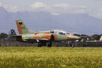 l'avion désormais sans pilote K8 zimbabwéen maintenant sans pilote