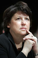 Mme Aubry