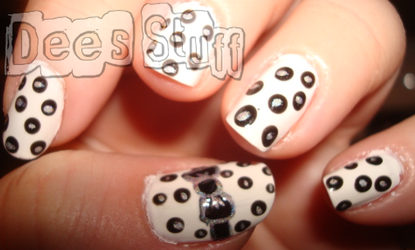 [Bowed+Snow+Leopard.png]