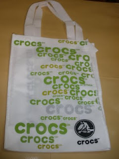 shopping crocs