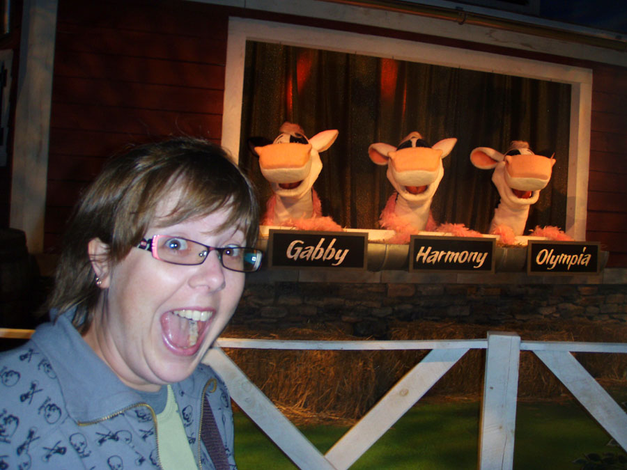 [sassy+cows.jpg]