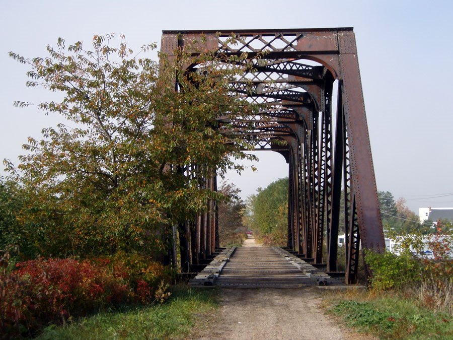 [rails+to+trails+bridge.jpg]