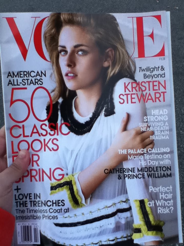 Kristen Stewart: Blonde For Vogue (February 2011) Kristen Stewart: Blonde For Vogue (February 2011)