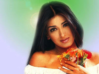 Sonali Bendre hot and sexy photo