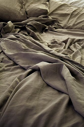[messed-up-bed-sheets.jpg]