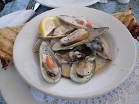 New Zealand Mussels in a light cream sauce, garlic bread, Marina Side Grill, North Vancouver, BC