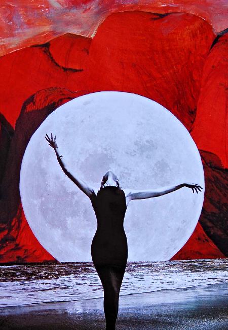 Mujer y luna
