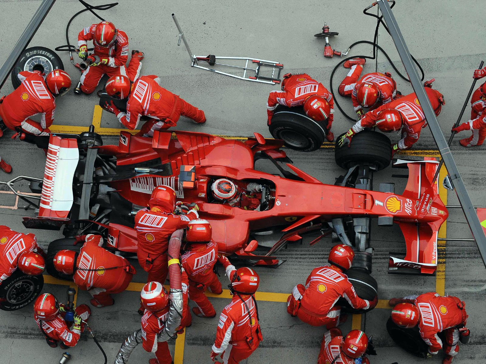 http://4.bp.blogspot.com/_7epnG1Rm5IY/THK7Gyhg3FI/AAAAAAAAAsQ/40o1tyomfDw/s1600/china-f1-wallpaper-2008-2.jpg