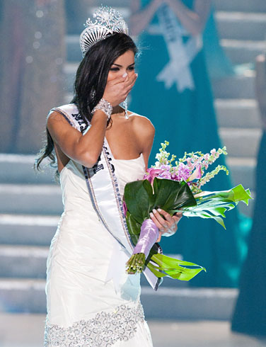 CELEBRITY PROFILE PICTURES: Rima Fakih