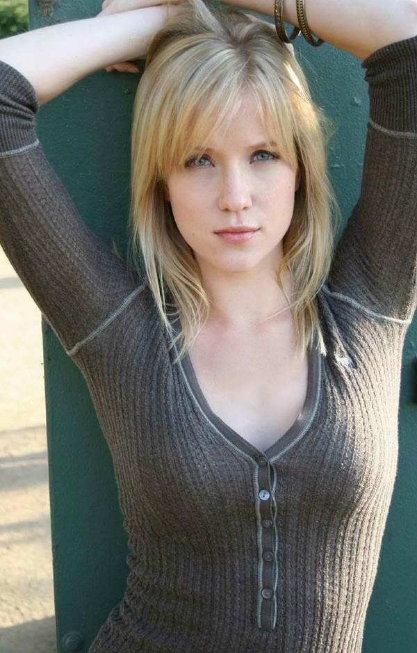 Jessy Schram - Beautiful Photos