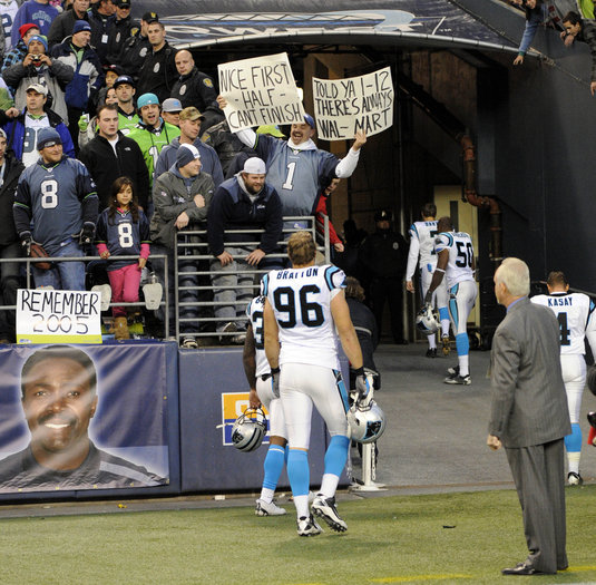 Panthers_Seahawks_fan_sign1.jpg