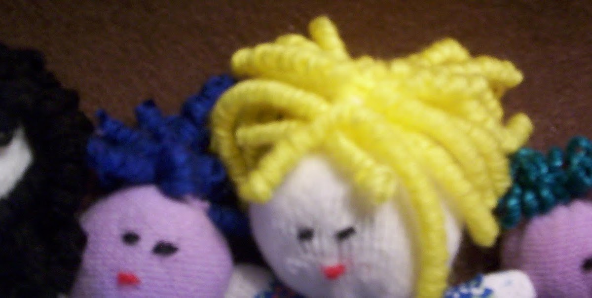 Almost Unschoolers How to Curl Yarn for Doll Hair