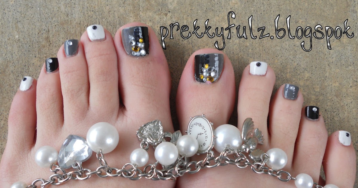 Prettyfulz: pedicure nail art designs Prettyfulz: PEDICURE NAIL ART DESIGNS | Black & White Pedicure
