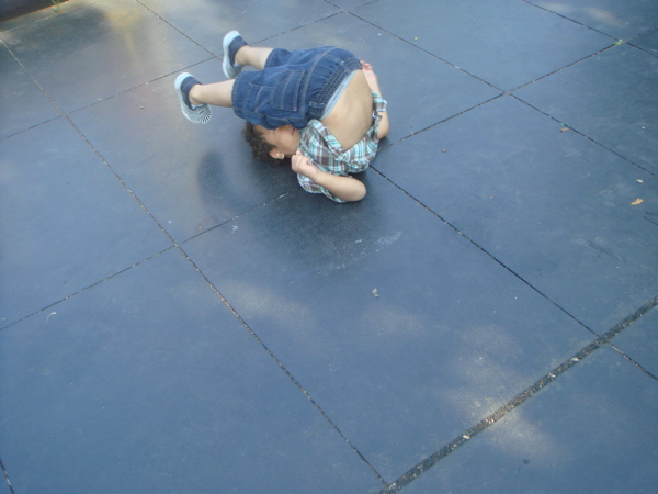 [More+breakdance+moves..jpg]