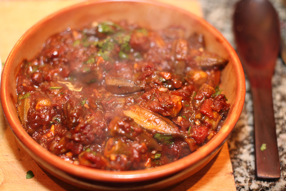 Mildred's Vegetarian Recipes Okra in Tamarind and Tomato sauce