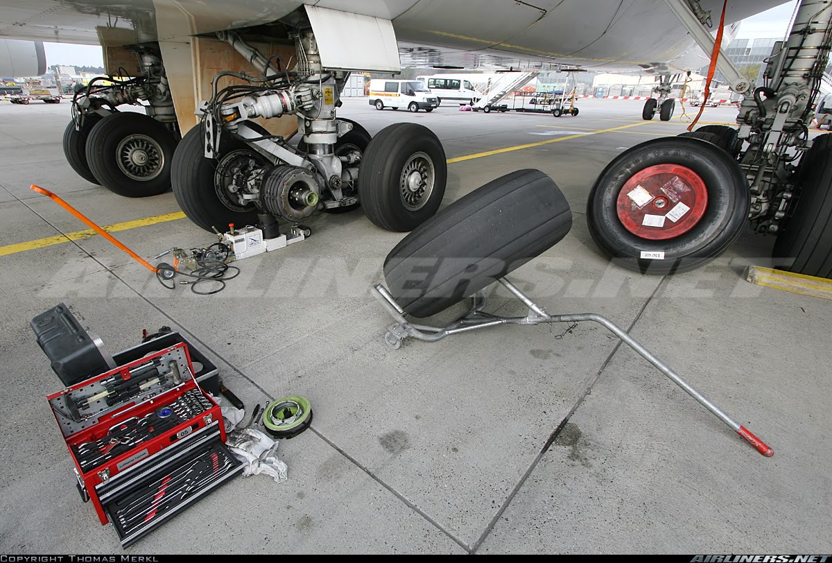 Database 4 Kids Aircraft Routine Tire Change