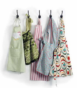 How to Make an Apron Women Tips Online