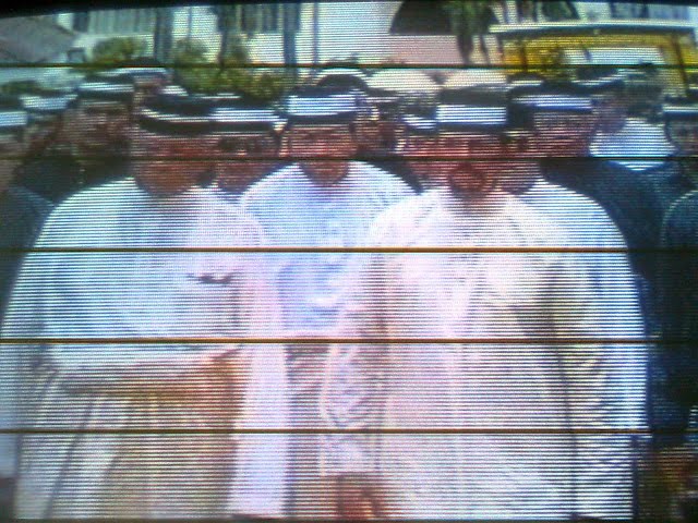 [Melawat.jpg]