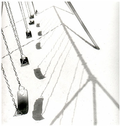 [swings.jpeg]