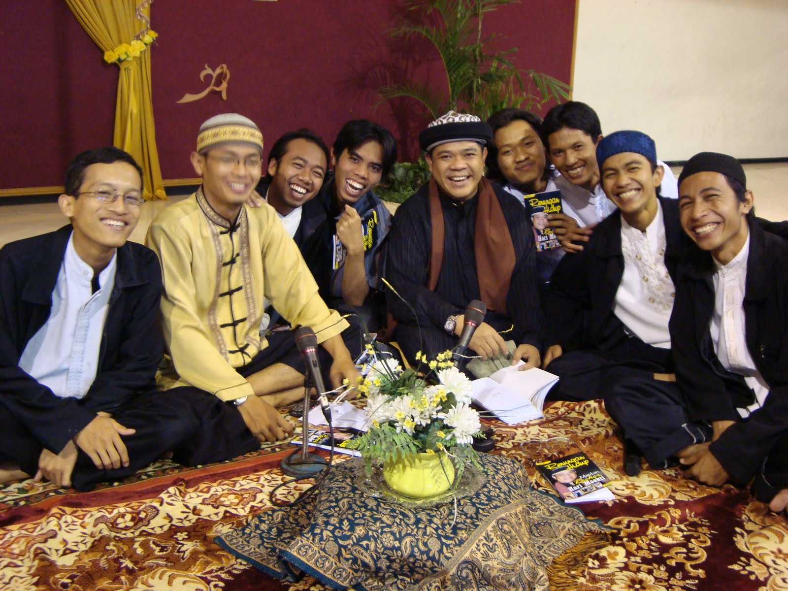 APA ITU KARISMA? | KARISMA UM