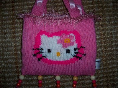 HELLO KITTY KNITTING PATTERNS FREE PATTERNS