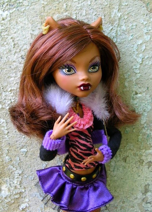 Conjunto de bonecas e moda Monster High, Draculaura com armário de