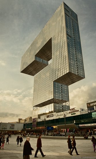 [12_03_2009_0981409001236851789_erik_johansson.jpg]