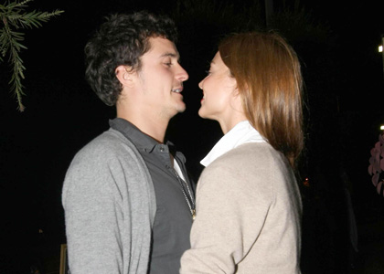Miranda Kerr amp; Orlando Bloom miranda kerr orlando bloom. Miranda Kerr amp; Orlando Bloom