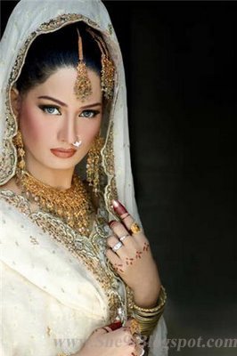 Bridal%2BMakeup%2Bwww.She9.blogspot.com%2B(6).jpg