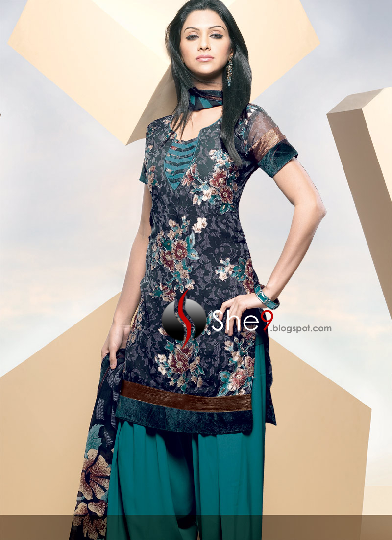 Pretty Salwar Kameez