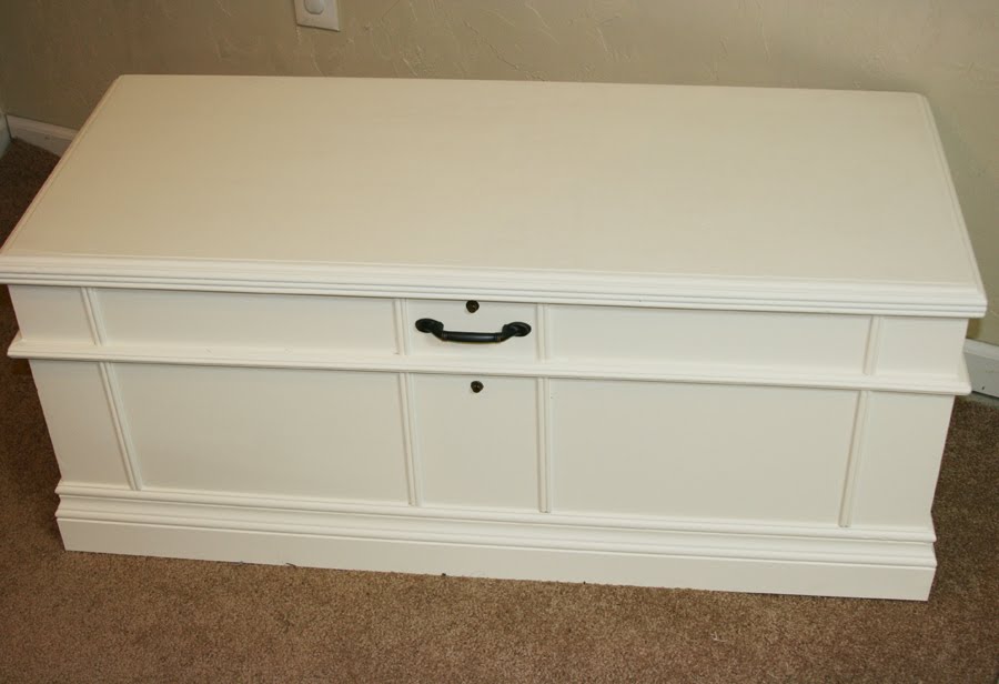 Finding Sweet Land My very own cedar chest redo...