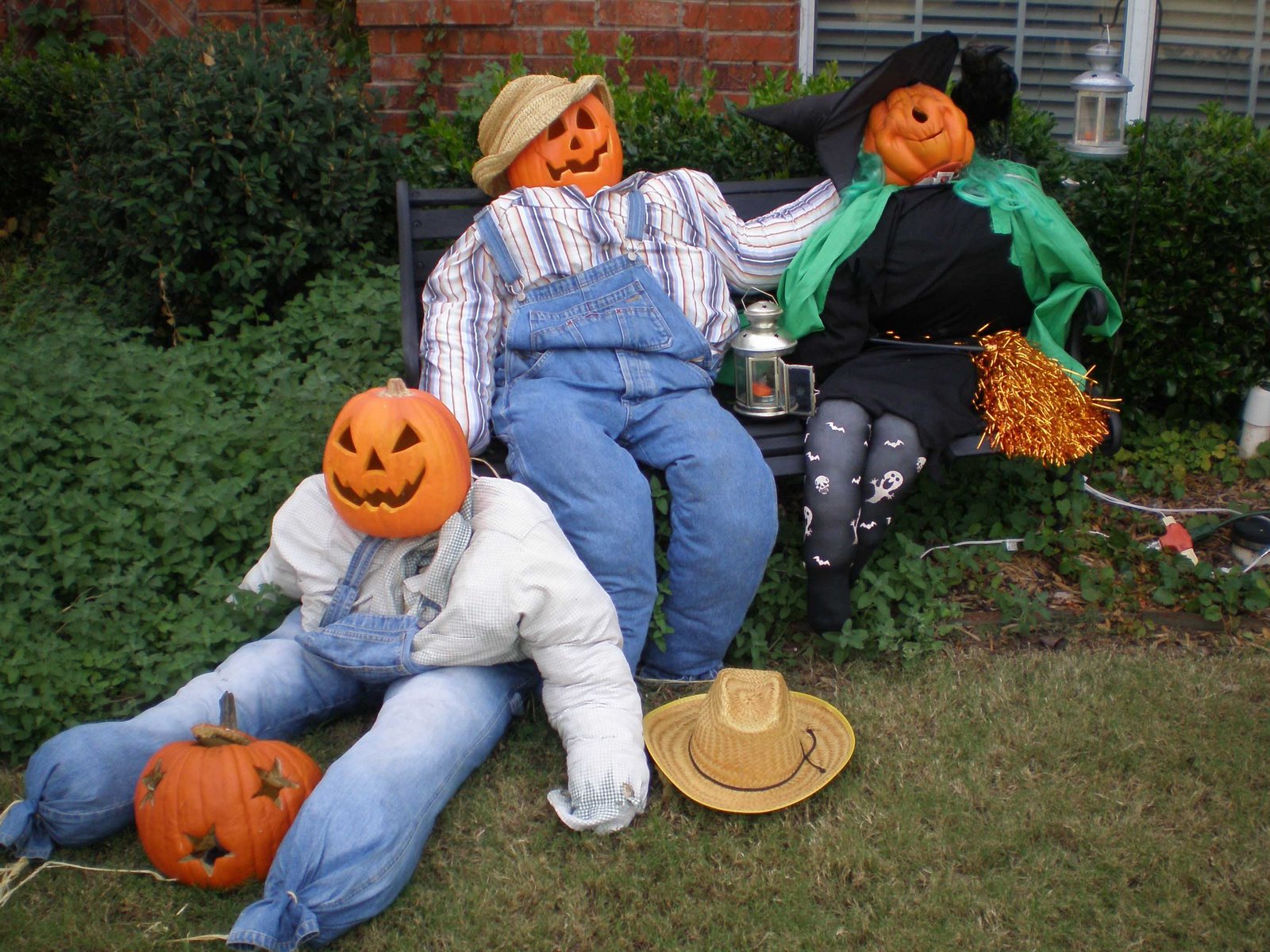 [scarecrow+family.jpg]