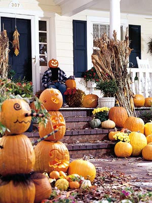 [stacked+funny+pumpkins.jpg]