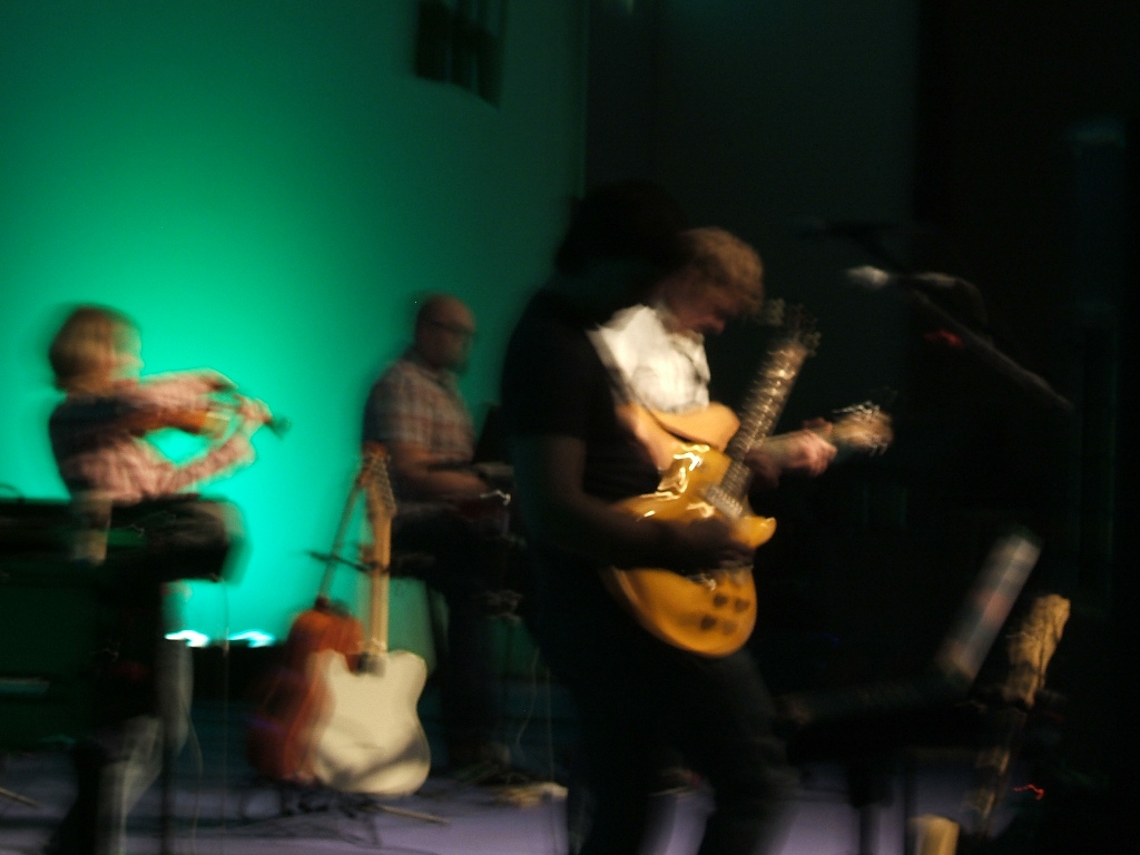 [dnow4.JPG]