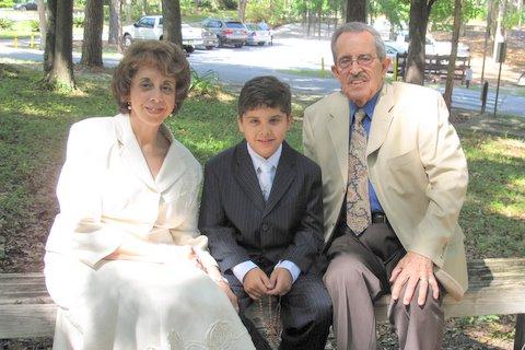 Herminia con Raúl, su esposo y su nieto Benjamin