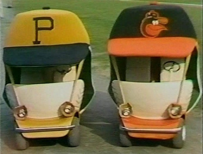 1971+World+Series+Game+6+Bullpen+Carts.jpg