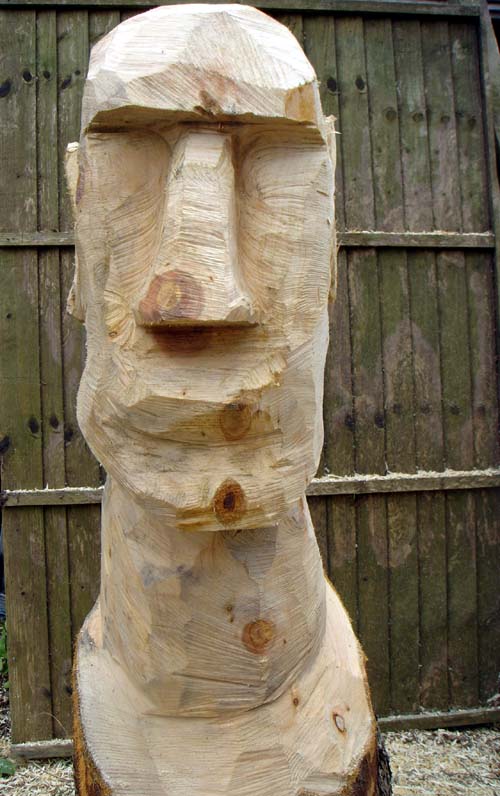 [Moai_Män.JPG]