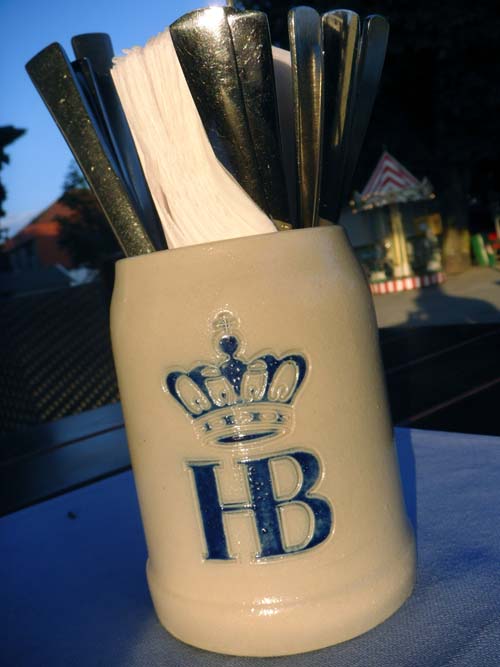 [12_Bierkrug.JPG]