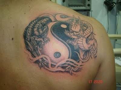 http://4.bp.blogspot.com/_8GSKJn_YNGI/Su6PemFJE7I/AAAAAAAAAB0/8jCtt7z-SN8/s400/draft_lens2293461module12858074photo_1228218380Yin_Yang_tattoos_by_augrust_flkr_cc.jpg