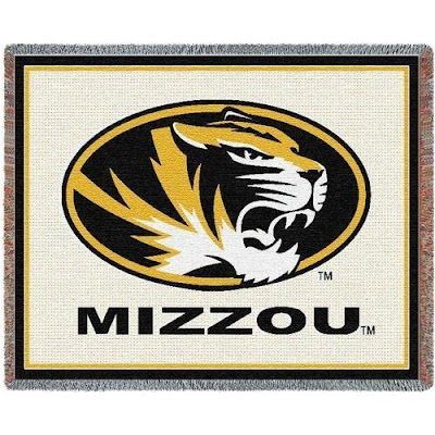 White Mizzou Tigers blanket.