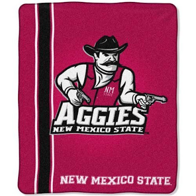 New Mexico State University (NMSU) Aggies blanket.