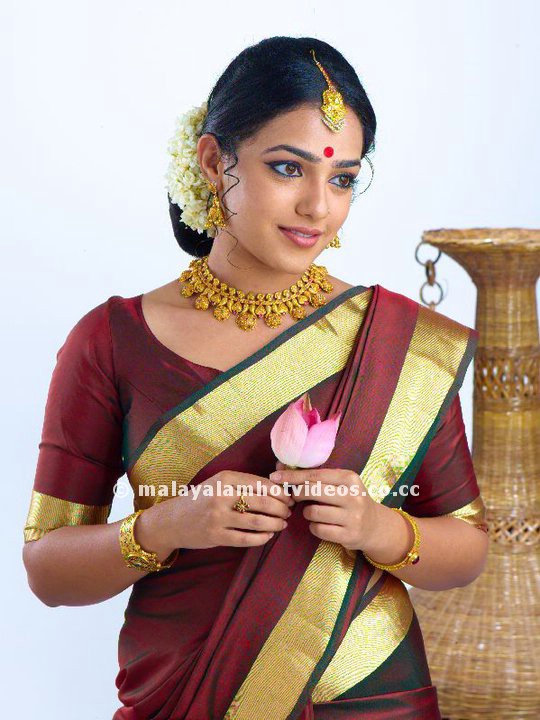 mallu actress nithya menon hot photos mallu actress nithya menon hot photos