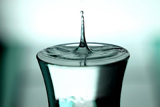 Membuang Penyakit Dengan Terapi Minum Air Putih