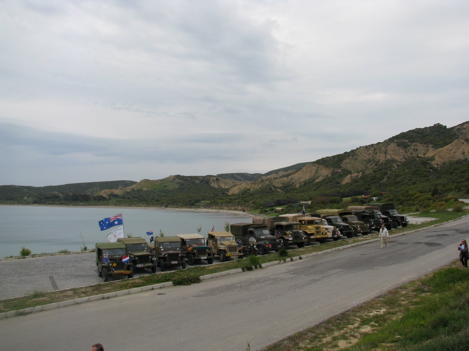 [the+mob+at+Anzac+cove.jpg]