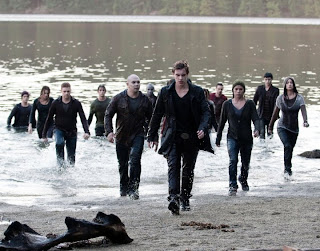 The Newborn Army led by Riley (Xavier Samuel) - Twilight 3 Eclipse